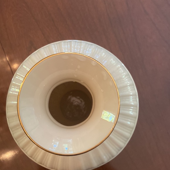 Vase - Picture 3 of 4